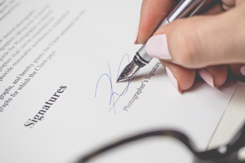 IS A BROKERAGE AGREEMENT NECESSARY WHEN USING REAL ESTATE AGENCY SERVICES?